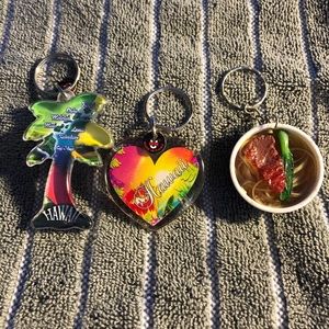 3 pack of keychains from the islands! Don Quijote